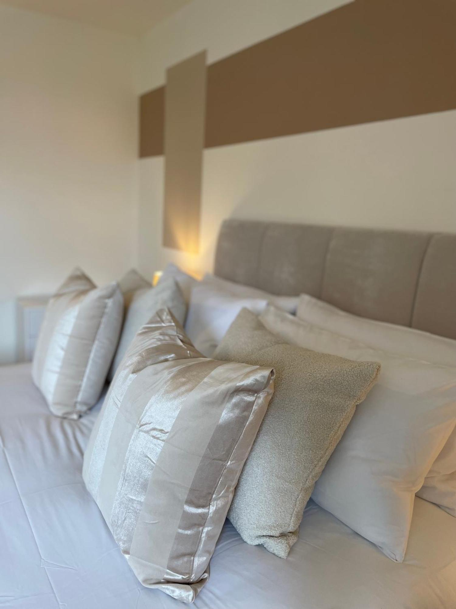 3-Bedroom Luxury Stay With Free Parking Market Harborough Exterior photo