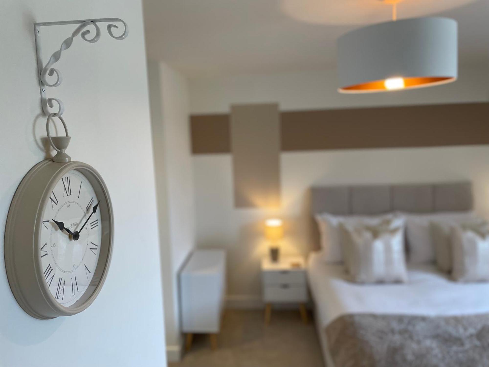 3-Bedroom Luxury Stay With Free Parking Market Harborough Exterior photo